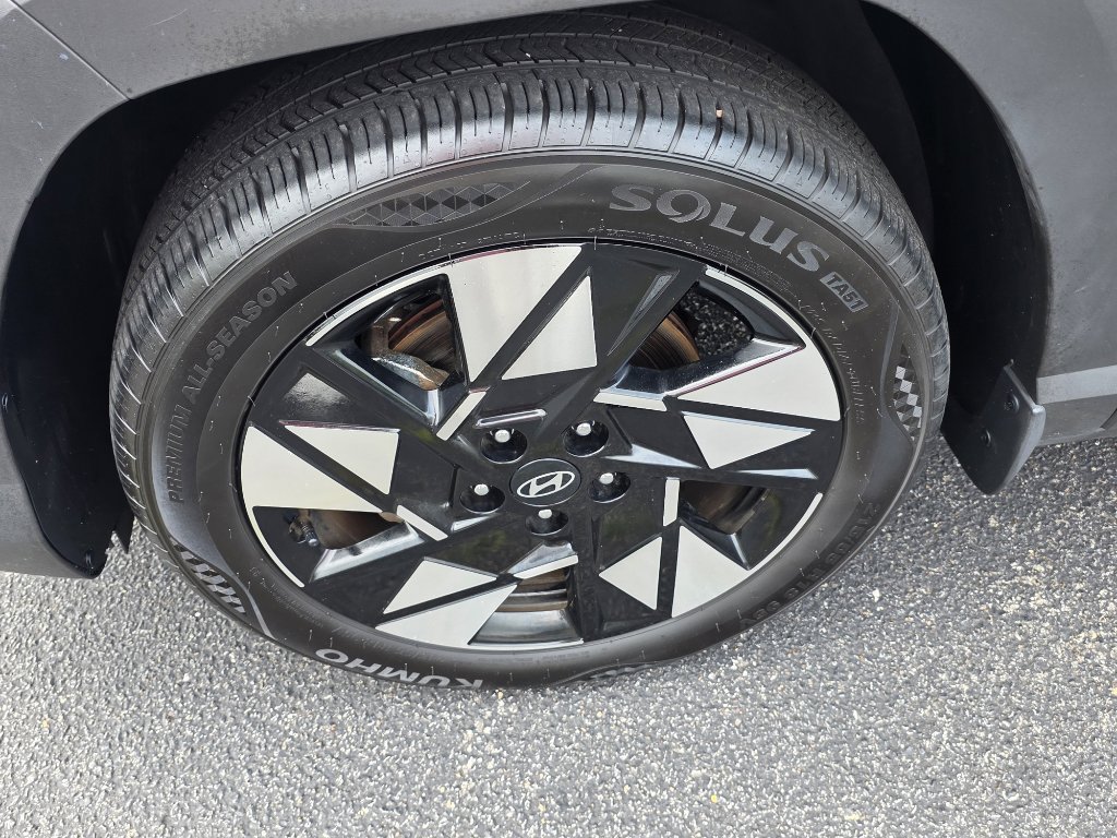 Used 2024 Hyundai Kona SEL image 9