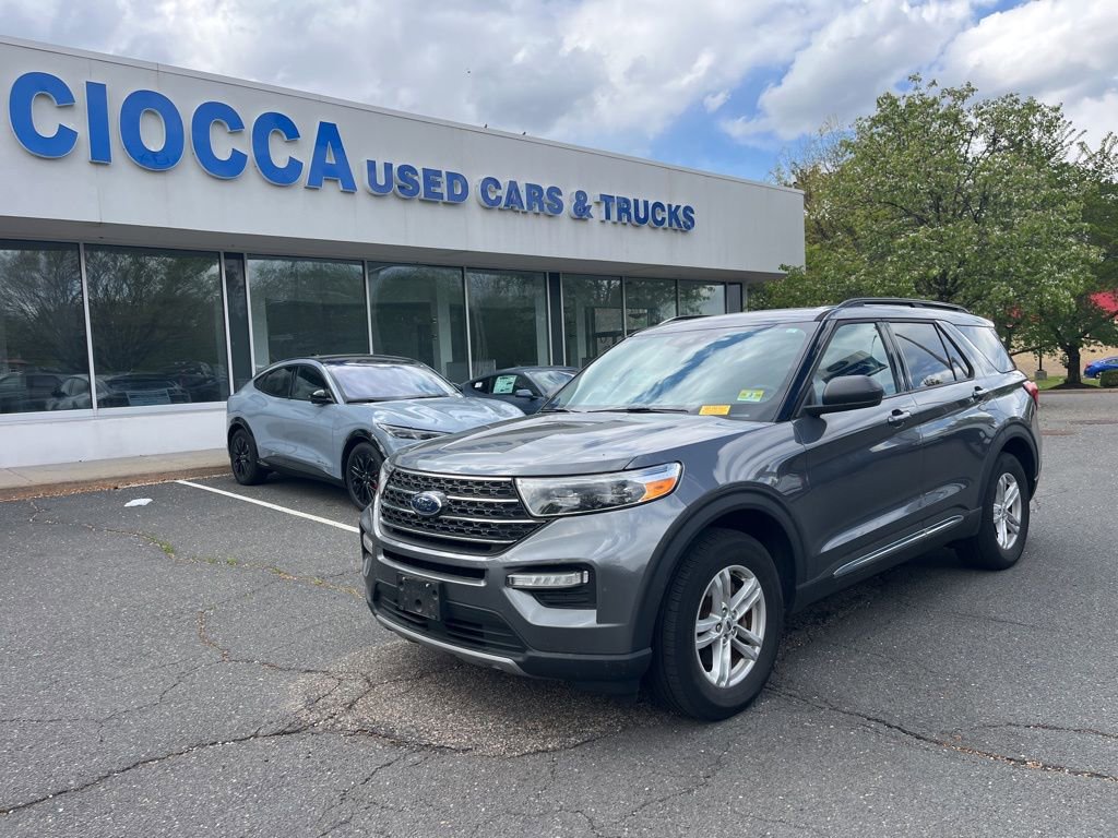 Used 2021 Ford Explorer XLT w/ Equipment Group 202A image 1