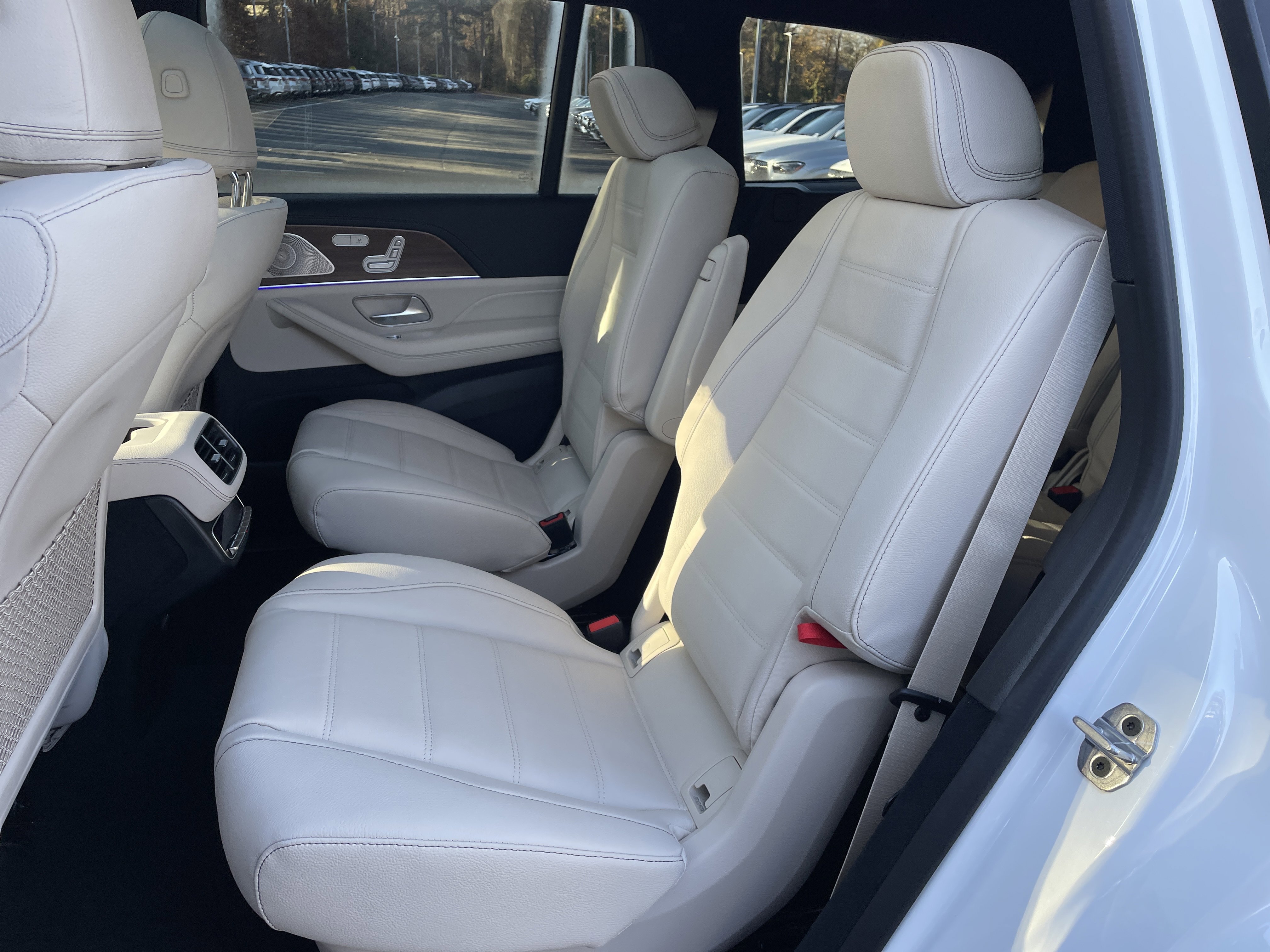 New 2026 Mercedes-Benz GLS 580 4MATIC image 38