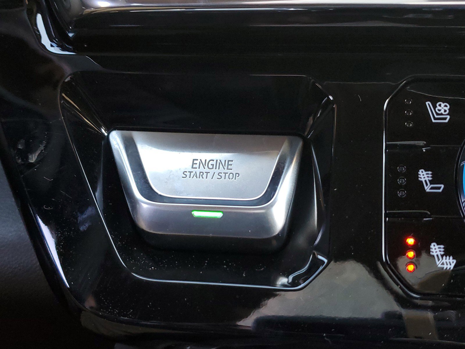 New 2025 GMC Sierra 2500 Denali image 31