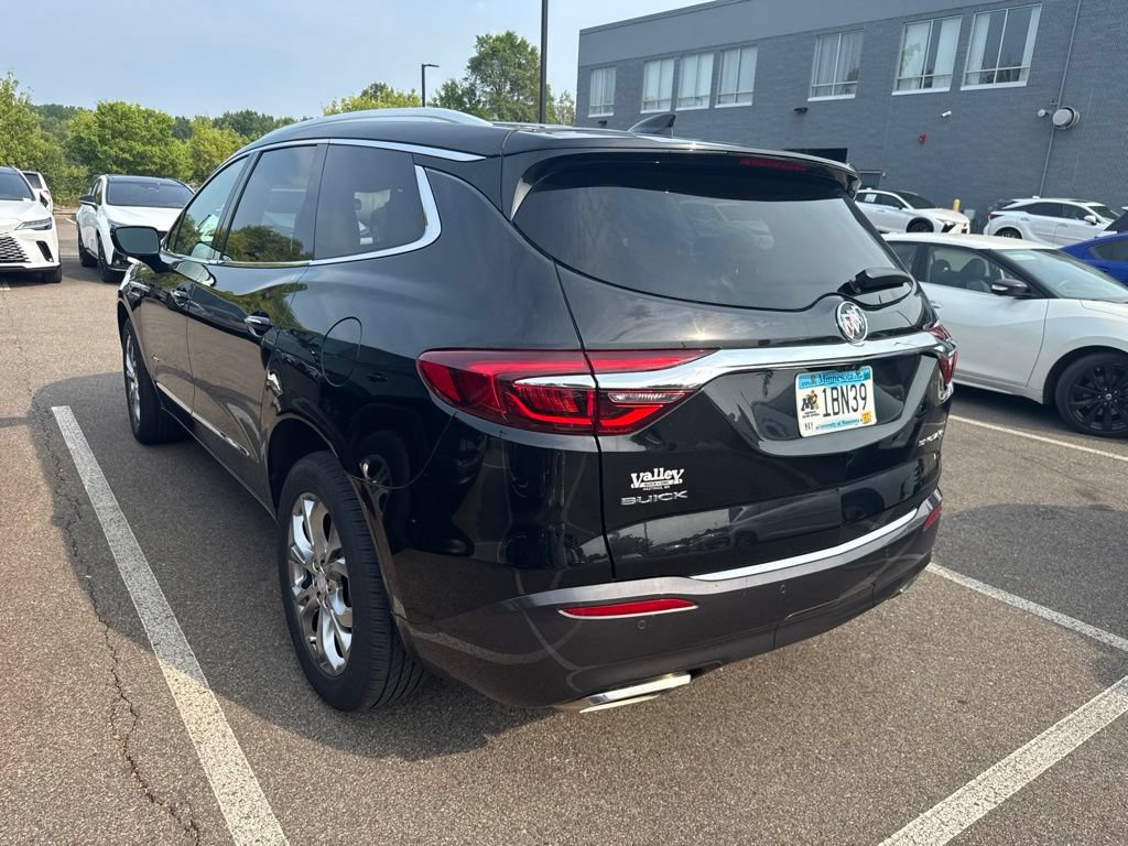 Used 2018 Buick Enclave Avenir w/ Avenir Technology Package AWD/4WD image 31