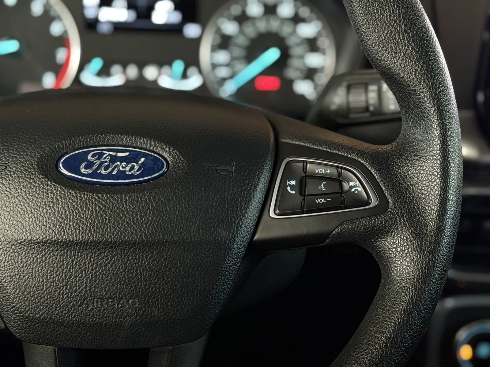 Used 2021 Ford EcoSport SE w/ SE Convenience Package image 23