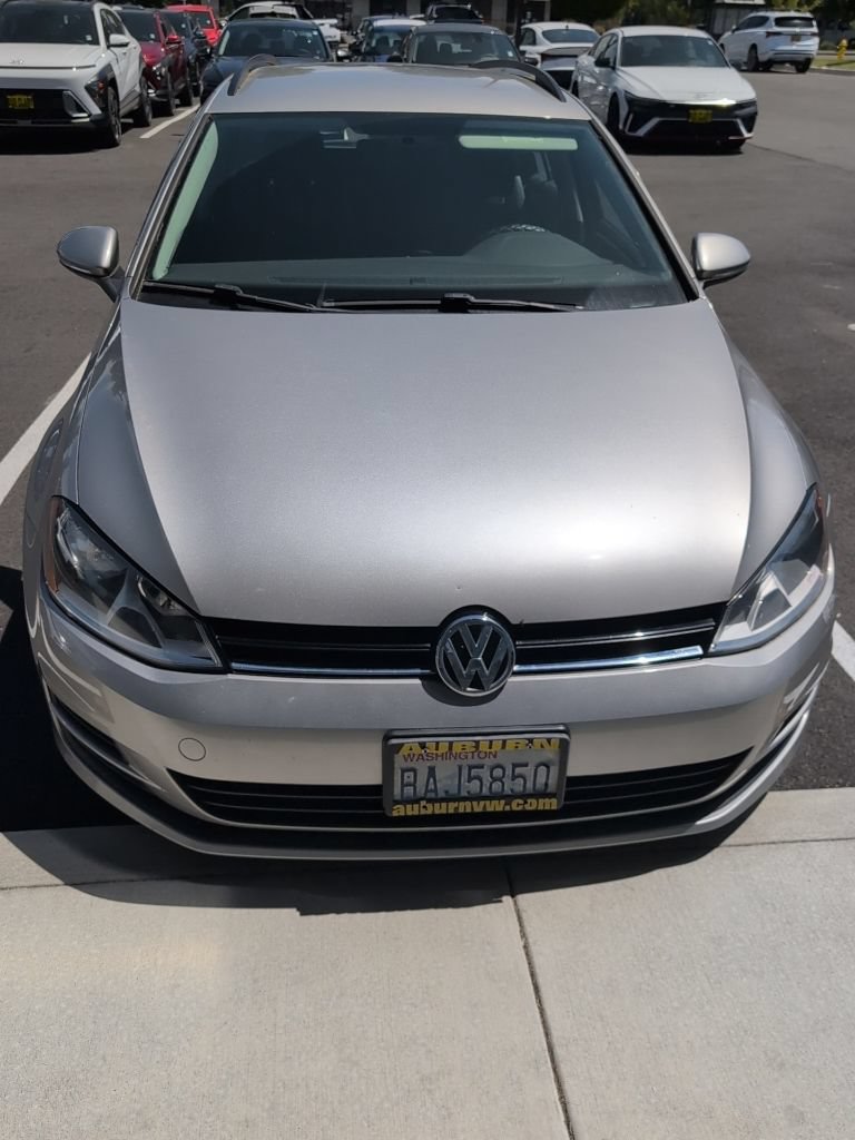 Used 2016 Volkswagen Golf S FWD image 5