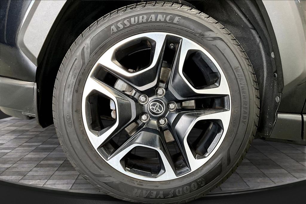 Used 2020 Toyota RAV4 Adventure AWD/4WD image 36
