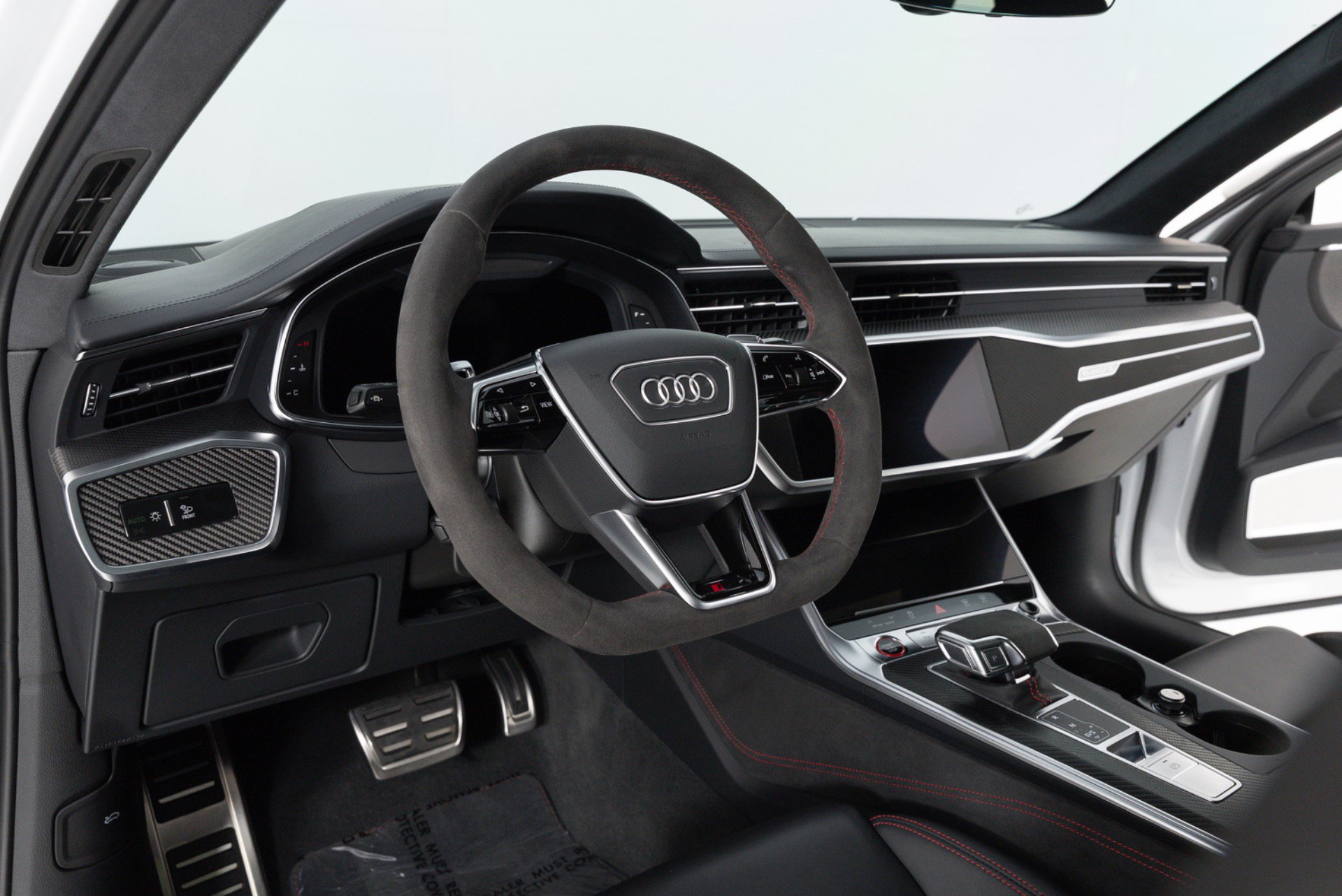 Used 2024 Audi RS 6 performance AWD/4WD image 19