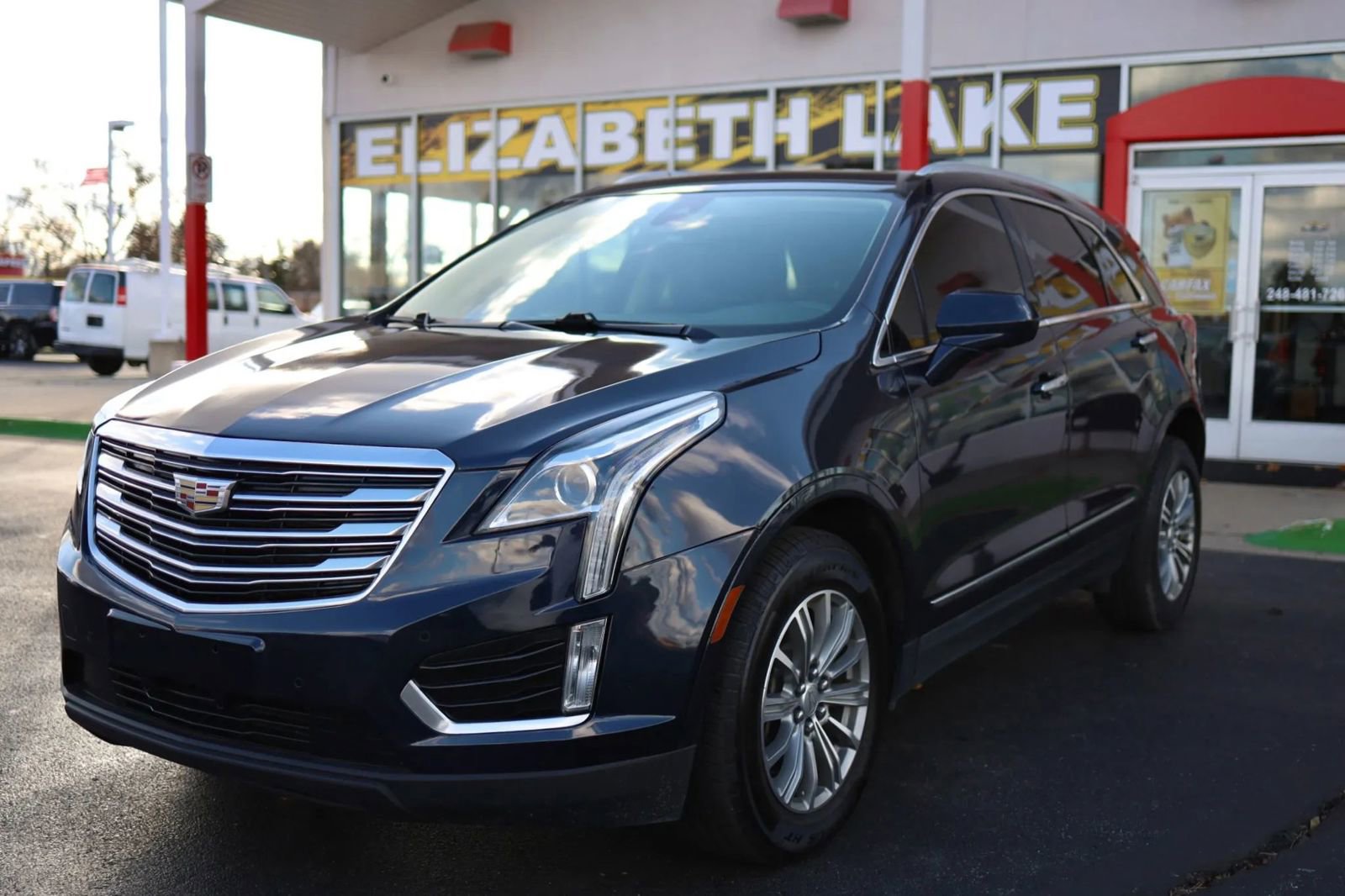 Used 2017 Cadillac XT5 Luxury w/ Driver Awareness Package AWD/4WD image 1