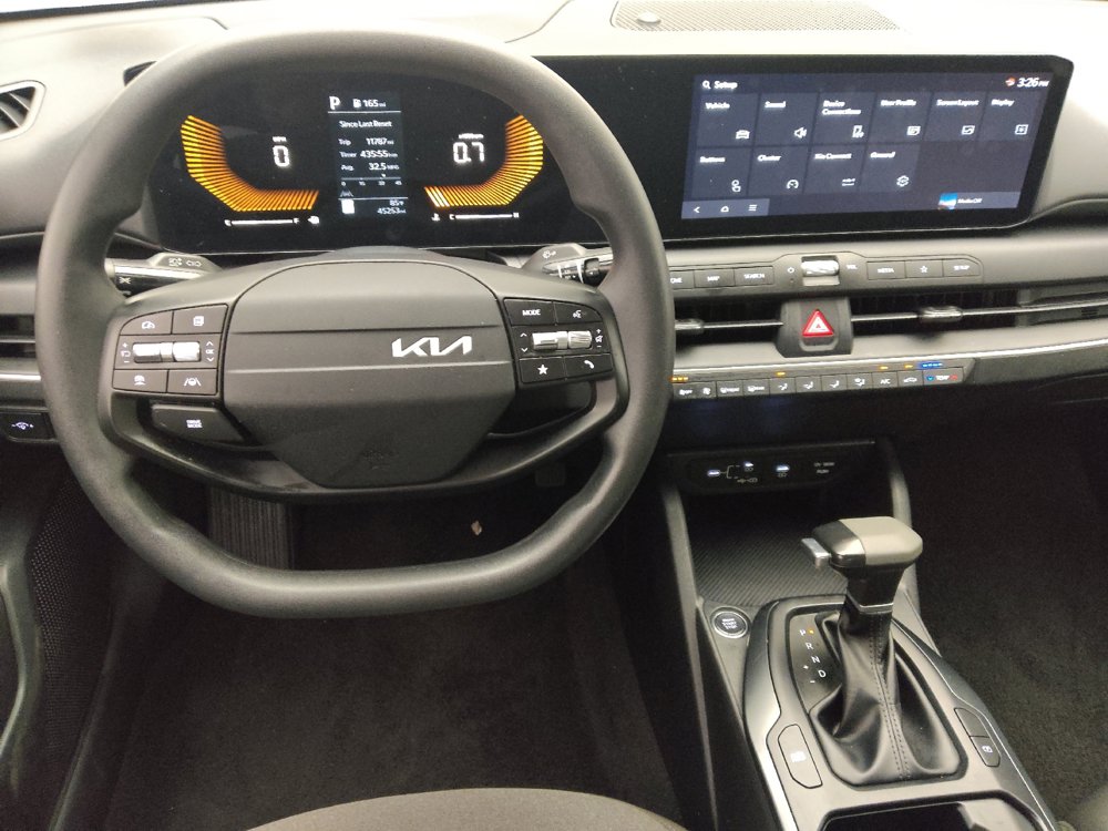 Used 2025 Kia K4 FWD image 22