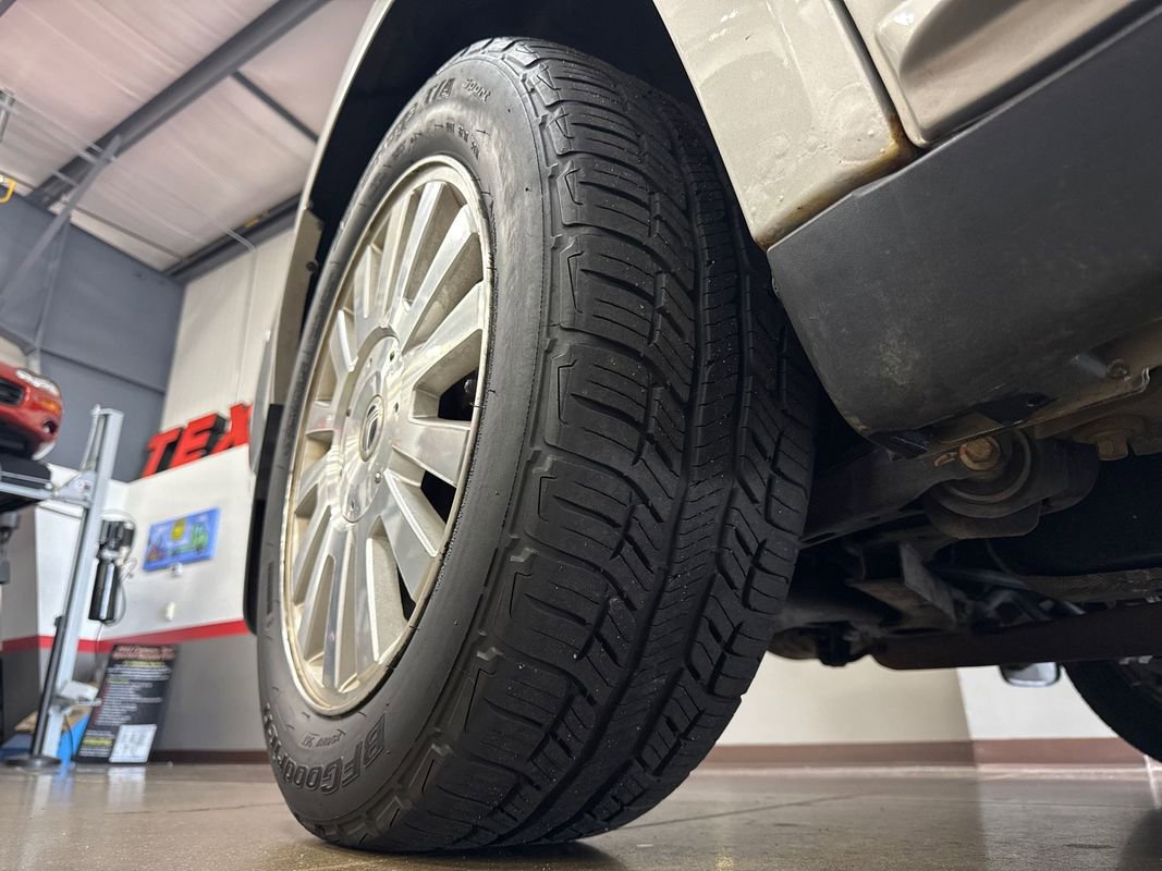 Used 2008 Mercury Sable AWD Sedan image 44