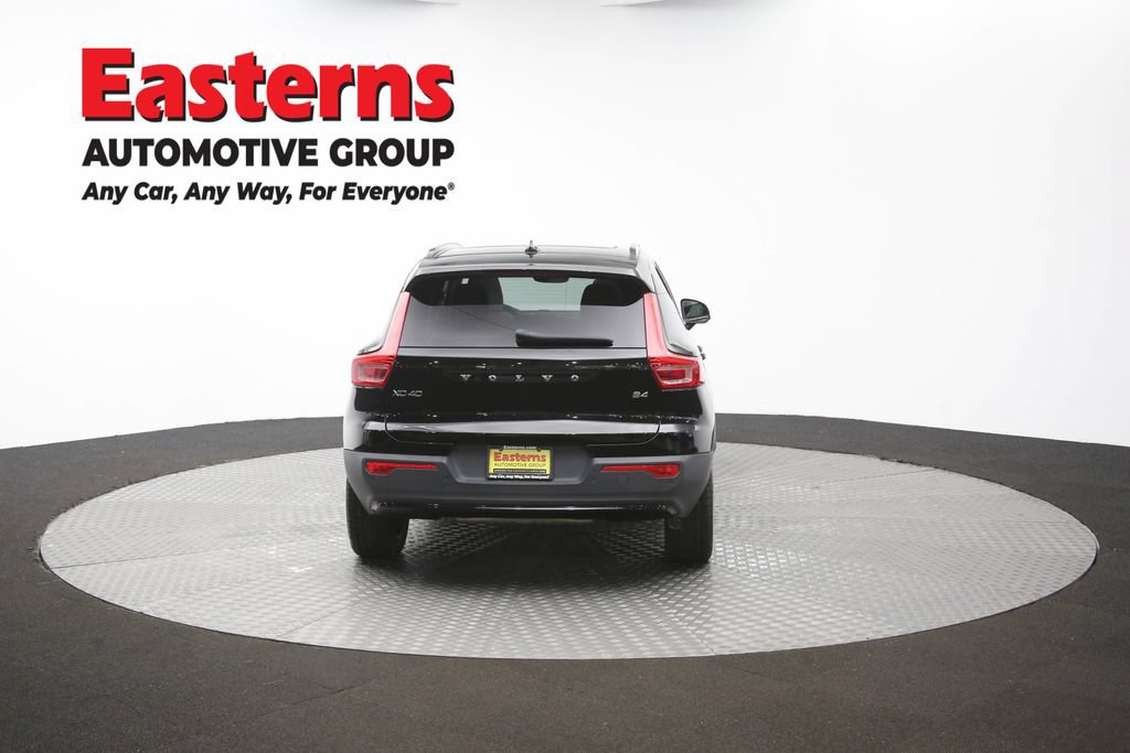 Used 2023 Volvo XC40 B4 Ultimate FWD image 32