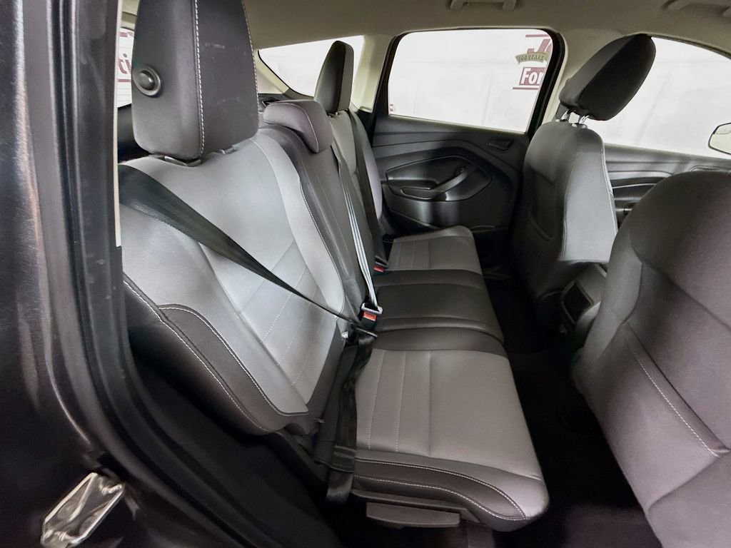 Used 2017 Ford Escape S image 28
