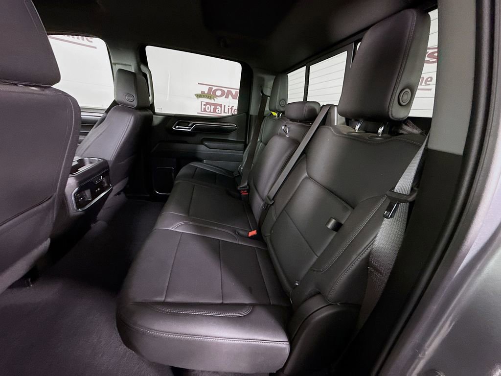 Used 2024 Chevrolet Silverado 1500 LTZ w/ LTZ Convenience Package II AWD/4WD image 28
