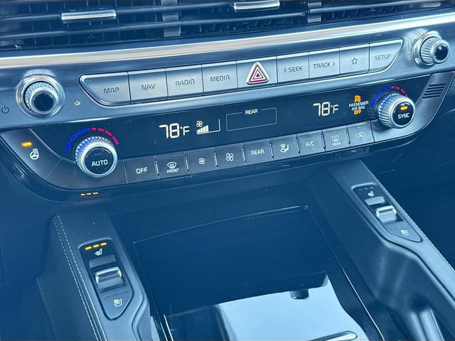Used 2022 Kia Telluride SX w/ SX Prestige Package image 16