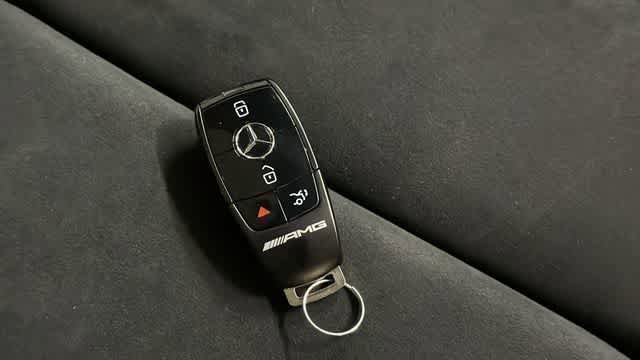 Certified 2026 Mercedes-Benz GLB 35 AMG 4MATIC image 37