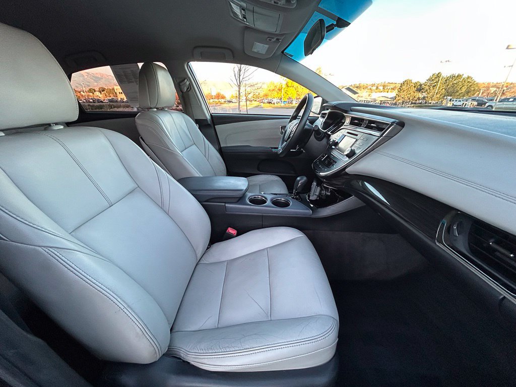 Used 2014 Toyota Avalon XLE FWD image 30