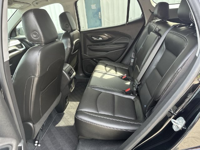 Used 2022 GMC Terrain SLT w/ Tech Package AWD/4WD image 32