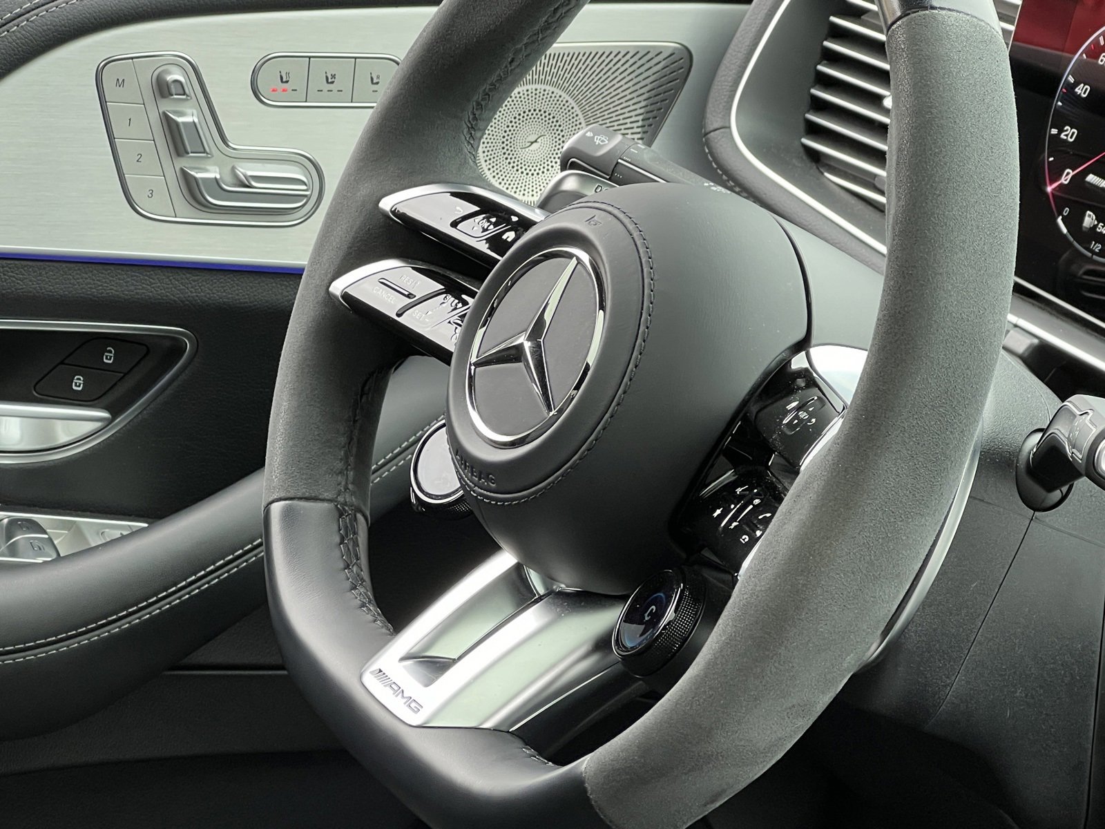 Used 2025 Mercedes-Benz GLE 53 AMG 4MATIC Coupe image 26