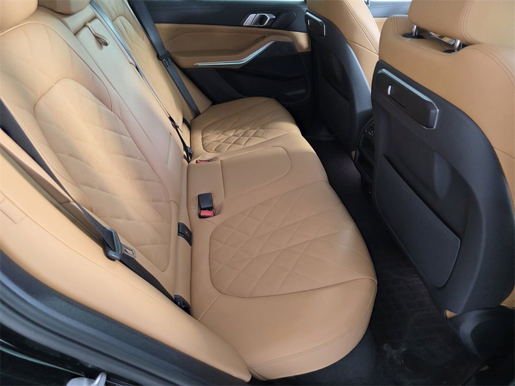 Used 2025 BMW X5 xDrive50e w/ Parking Assistance Package image 27