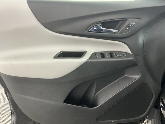 Used 2023 Chevrolet Equinox LS FWD image 7