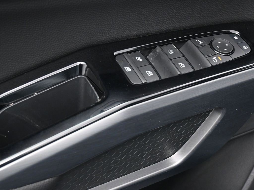 New 2026 Nissan Pathfinder SL image 17