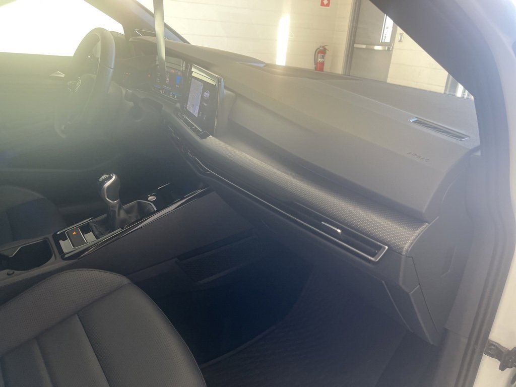 Certified 2024 Volkswagen Golf R w/ MDO Package image 38
