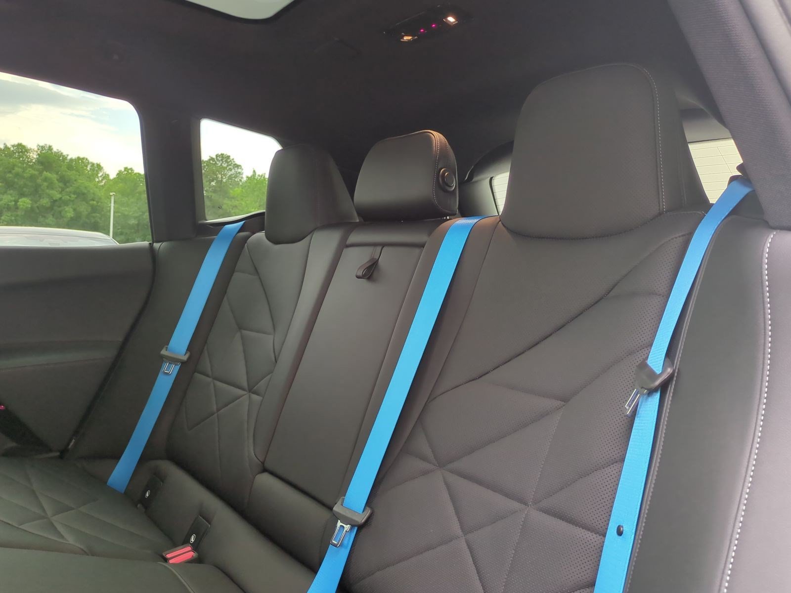 Certified 2023 BMW iX M60 w/ Executive Package AWD/4WD image 32
