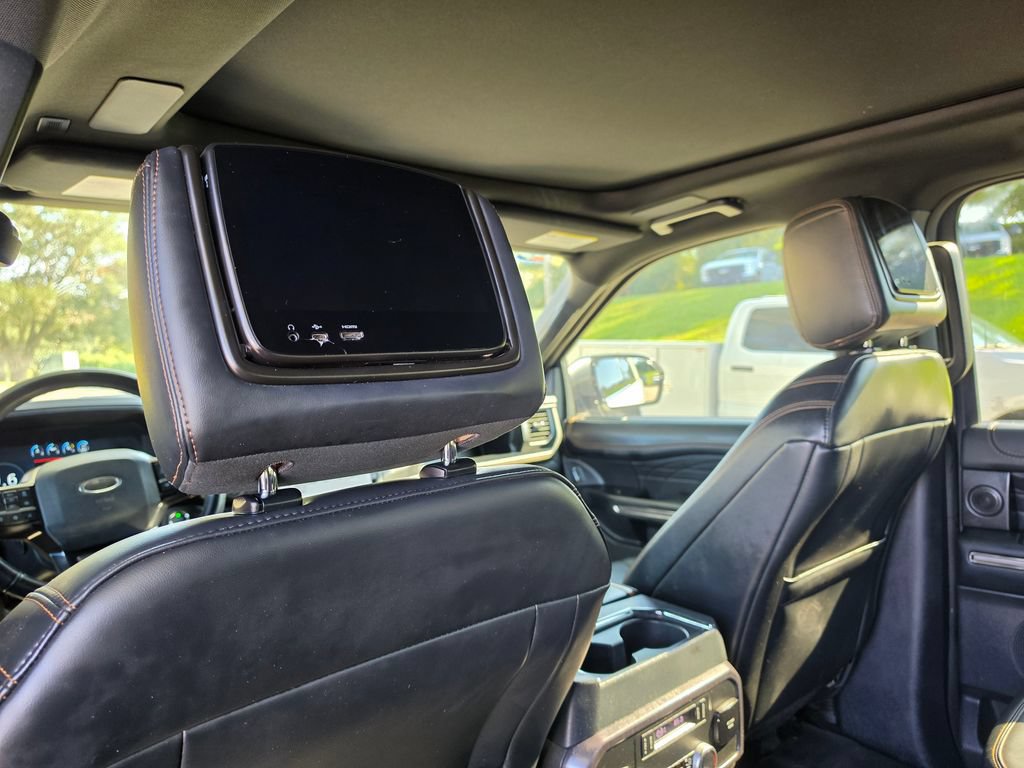 Used 2023 Ford Expedition Platinum RWD image 35