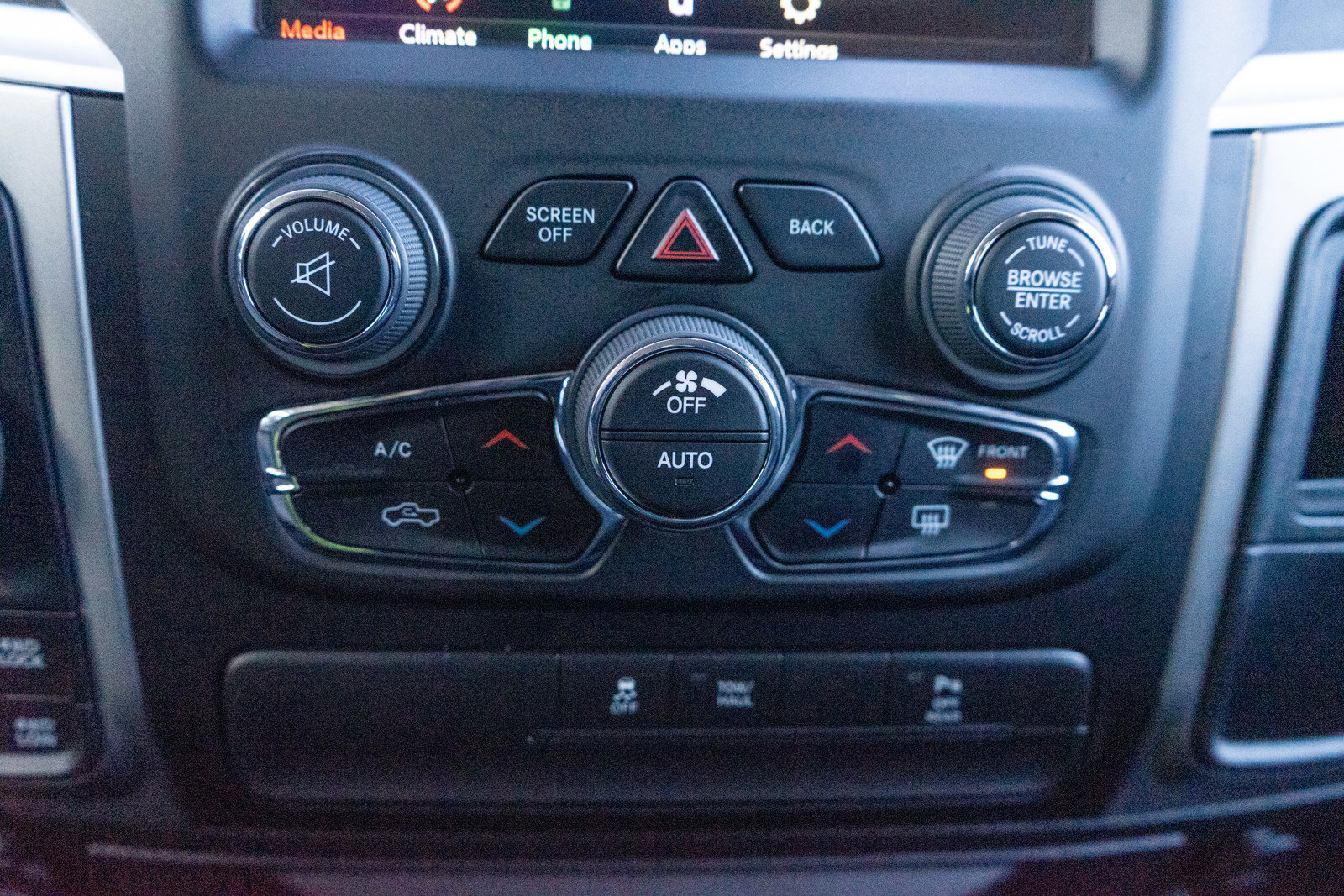 Used 2019 RAM 1500 Classic Warlock w/ Electronics Group image 19