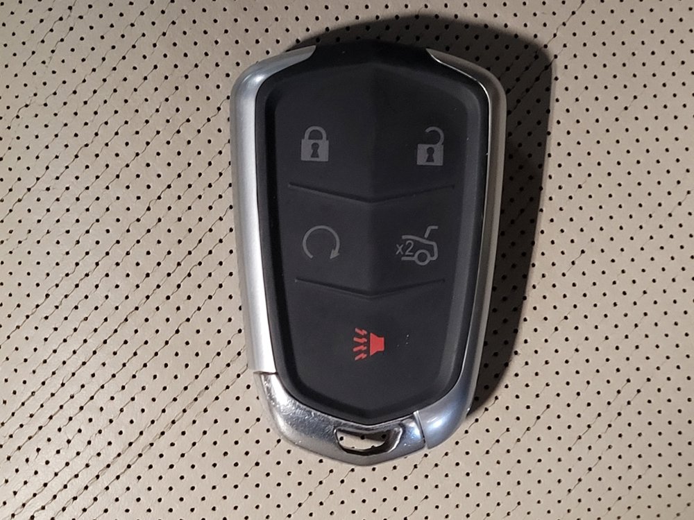 Used 2015 Cadillac SRX Luxury w/ Driver Awareness Package FWD image 32