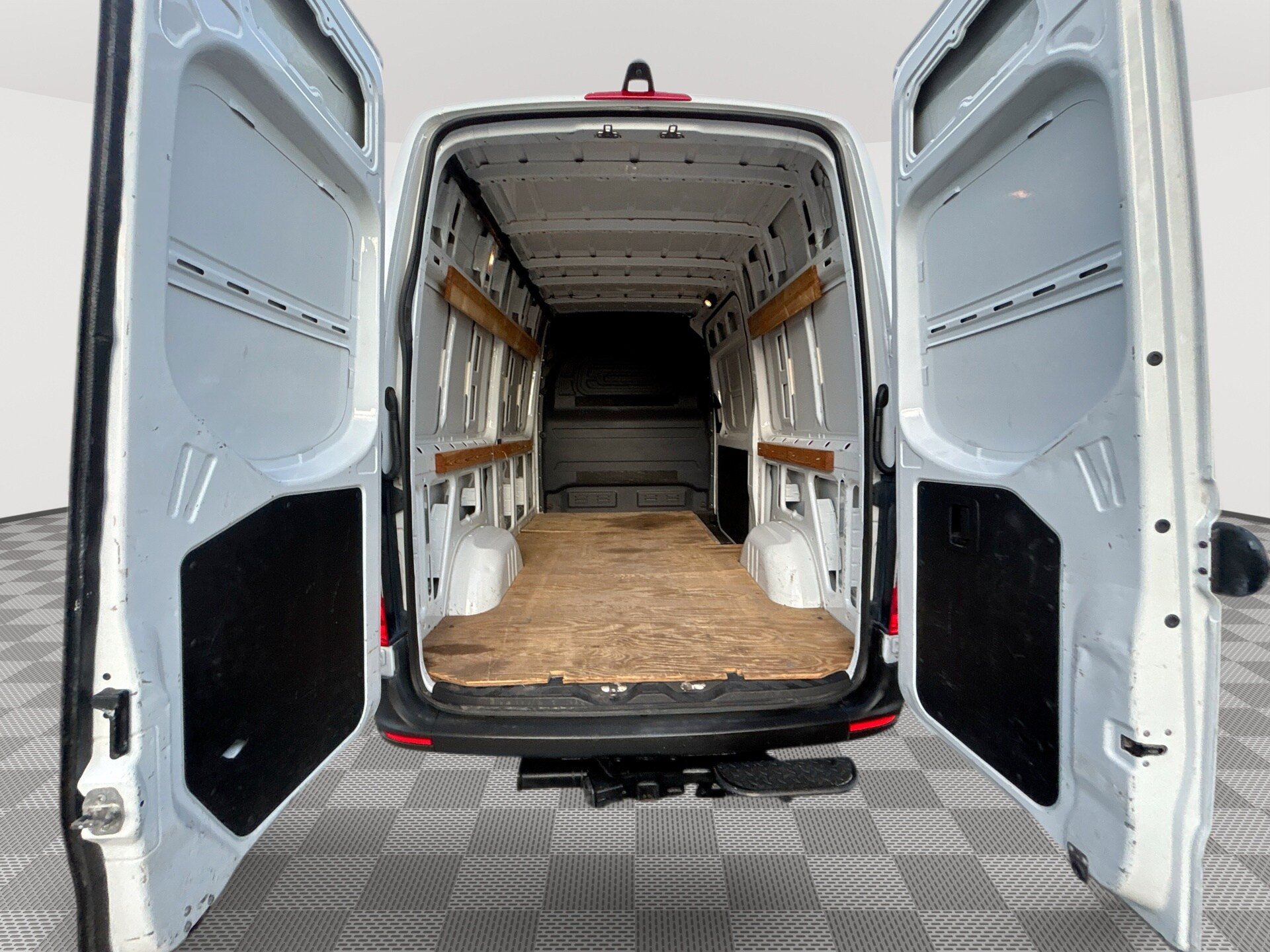 Used 2019 Mercedes-Benz Sprinter 144 Cargo image 20