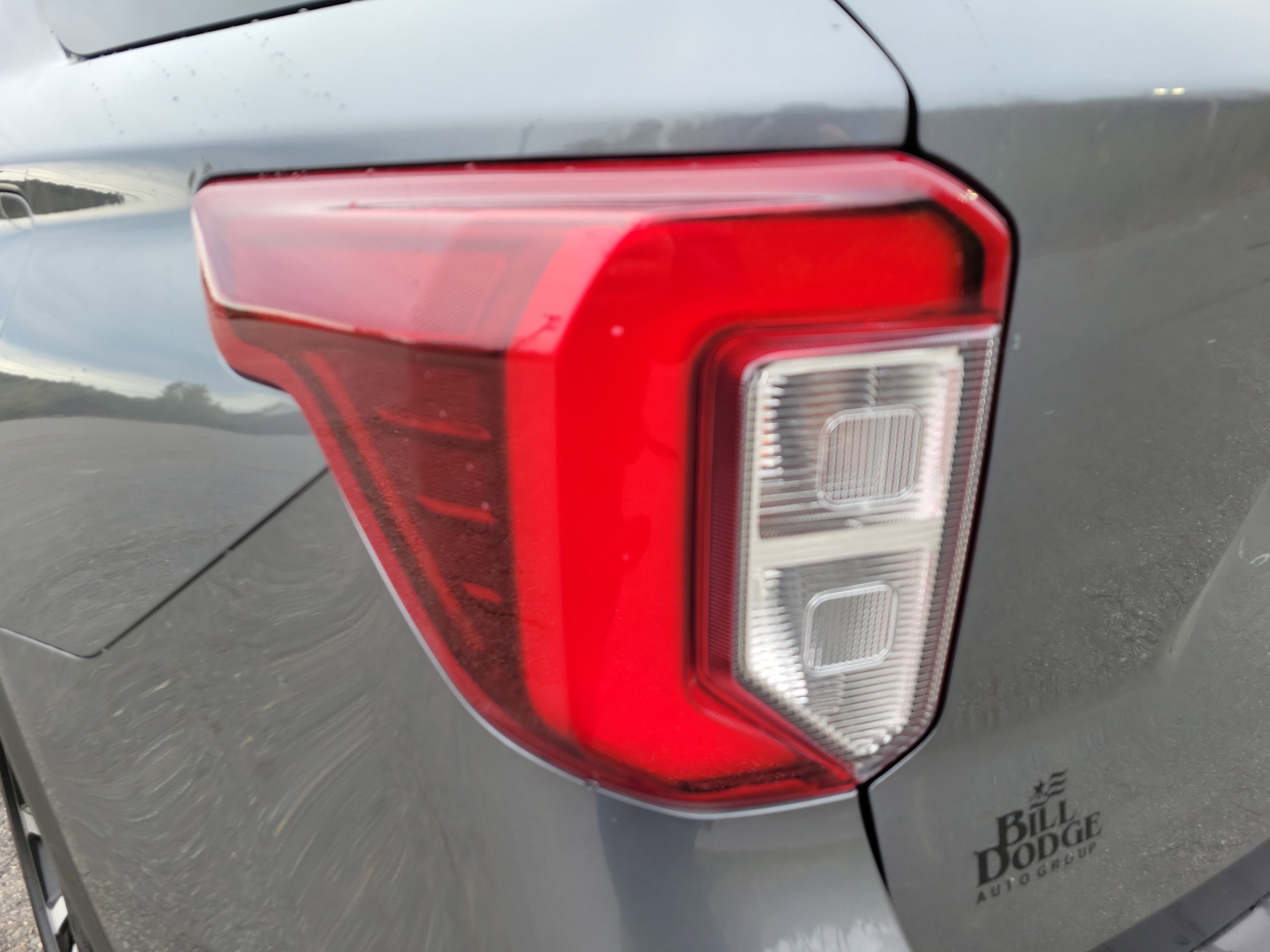 Used 2022 Ford Explorer ST image 11