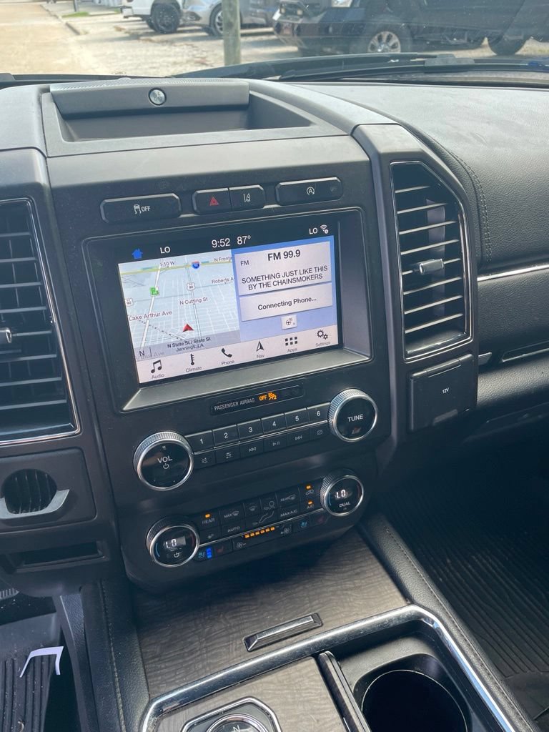 Used 2019 Ford Expedition Max Limited w/ Equipment Group 301A RWD image 12