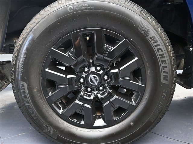 Used 2023 Nissan Frontier SV image 9