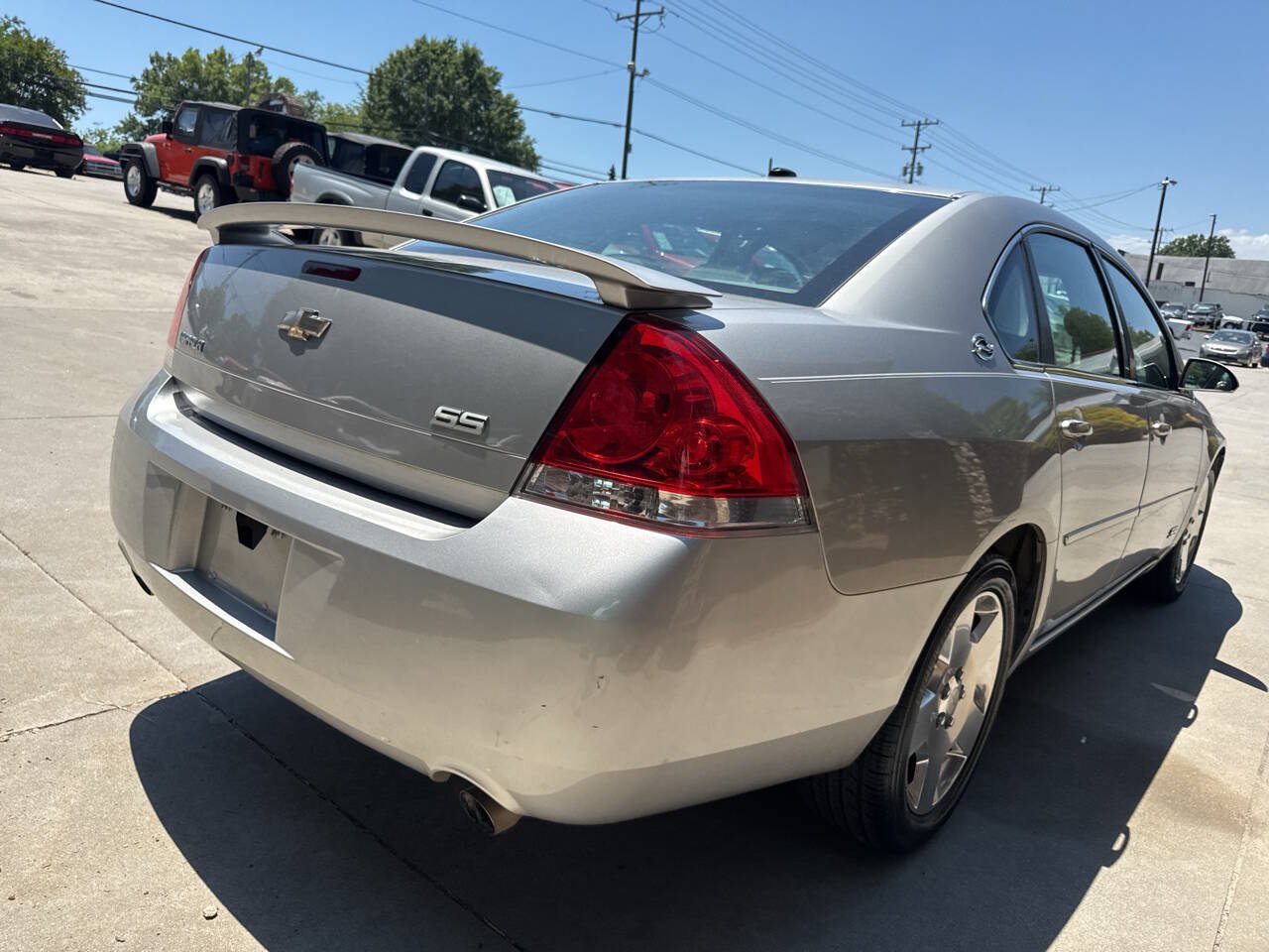 Used 2006 Chevrolet Impala SS FWD image 5