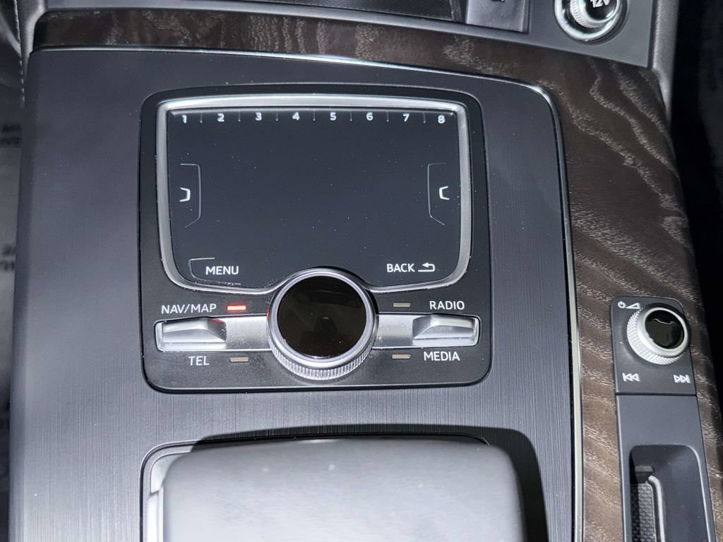 Used 2018 Audi Q5 Prestige w/ Prestige Package AWD/4WD image 24