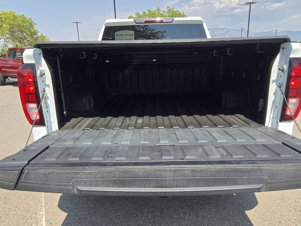 Certified 2022 GMC Sierra 1500 Elevation w/ LPO, Elevation Black Package AWD/4WD image 12