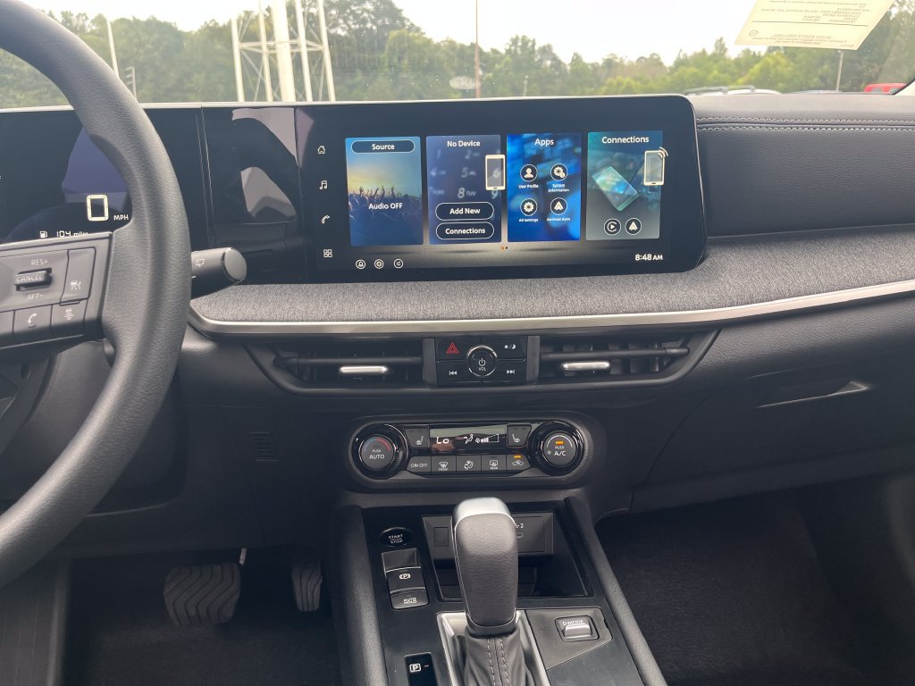 New 2027 Nissan Kicks SV AWD/4WD image 17