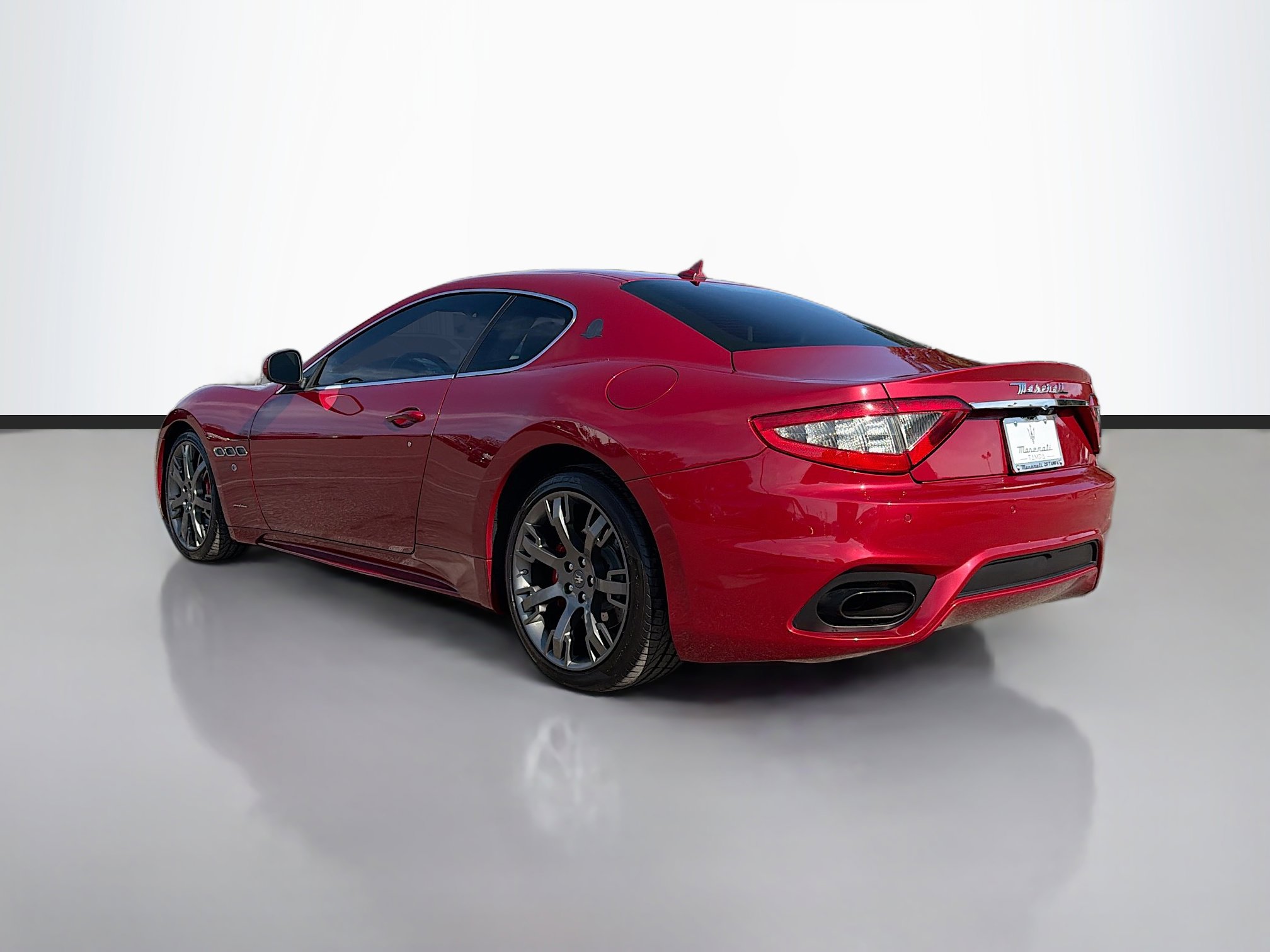 Used 2018 Maserati GranTurismo Sport image 5