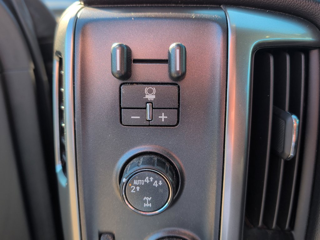 Used 2019 Chevrolet Silverado 1500 LT w/ All Star Edition AWD/4WD image 15