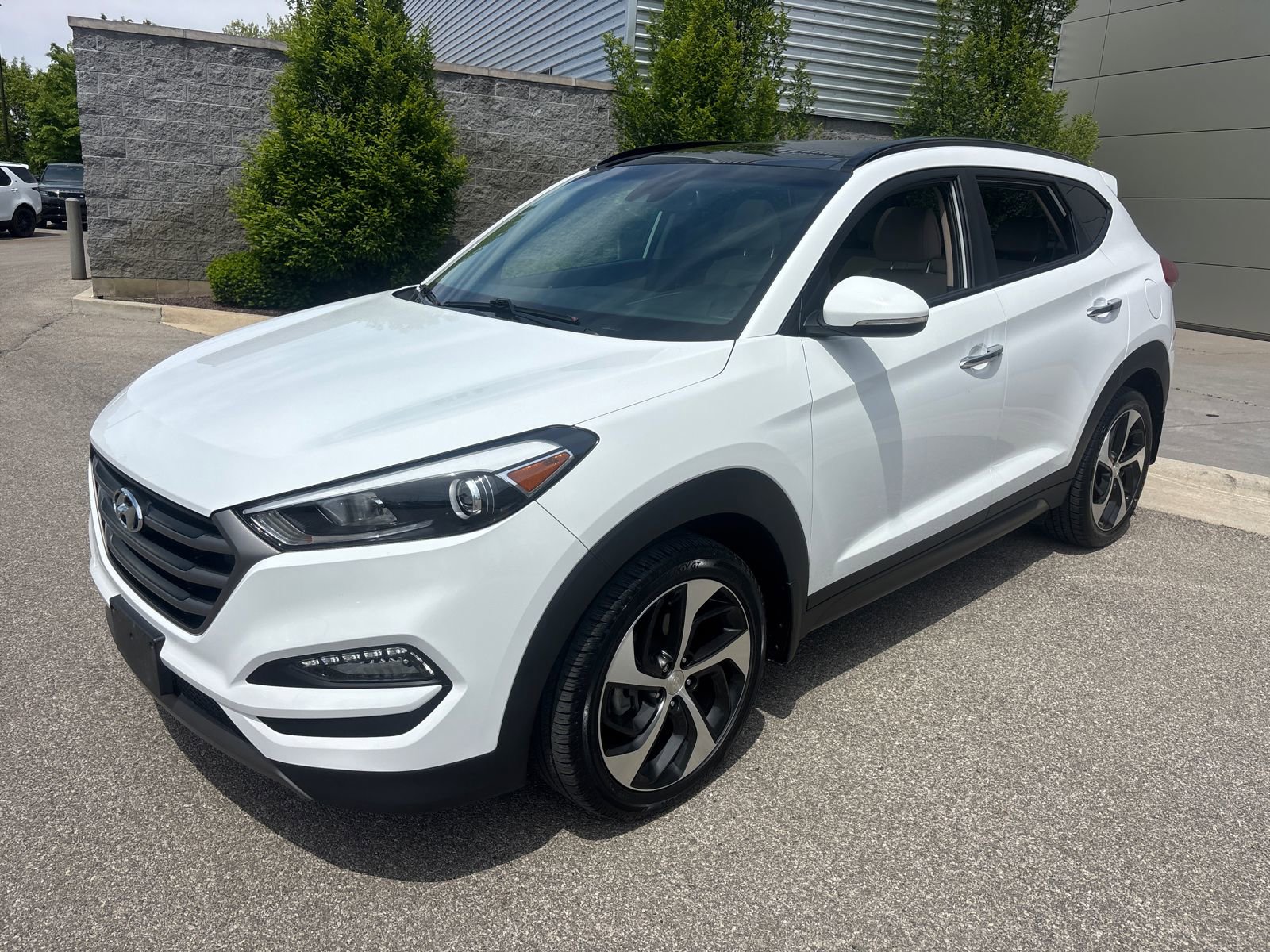 Used 2016 Hyundai Tucson Limited w/ Option Group 03
