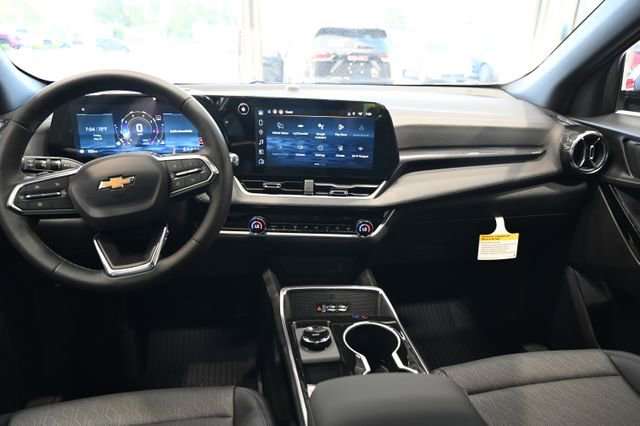 New 2026 Chevrolet Equinox LT w/ Convenience Package II FWD image 12