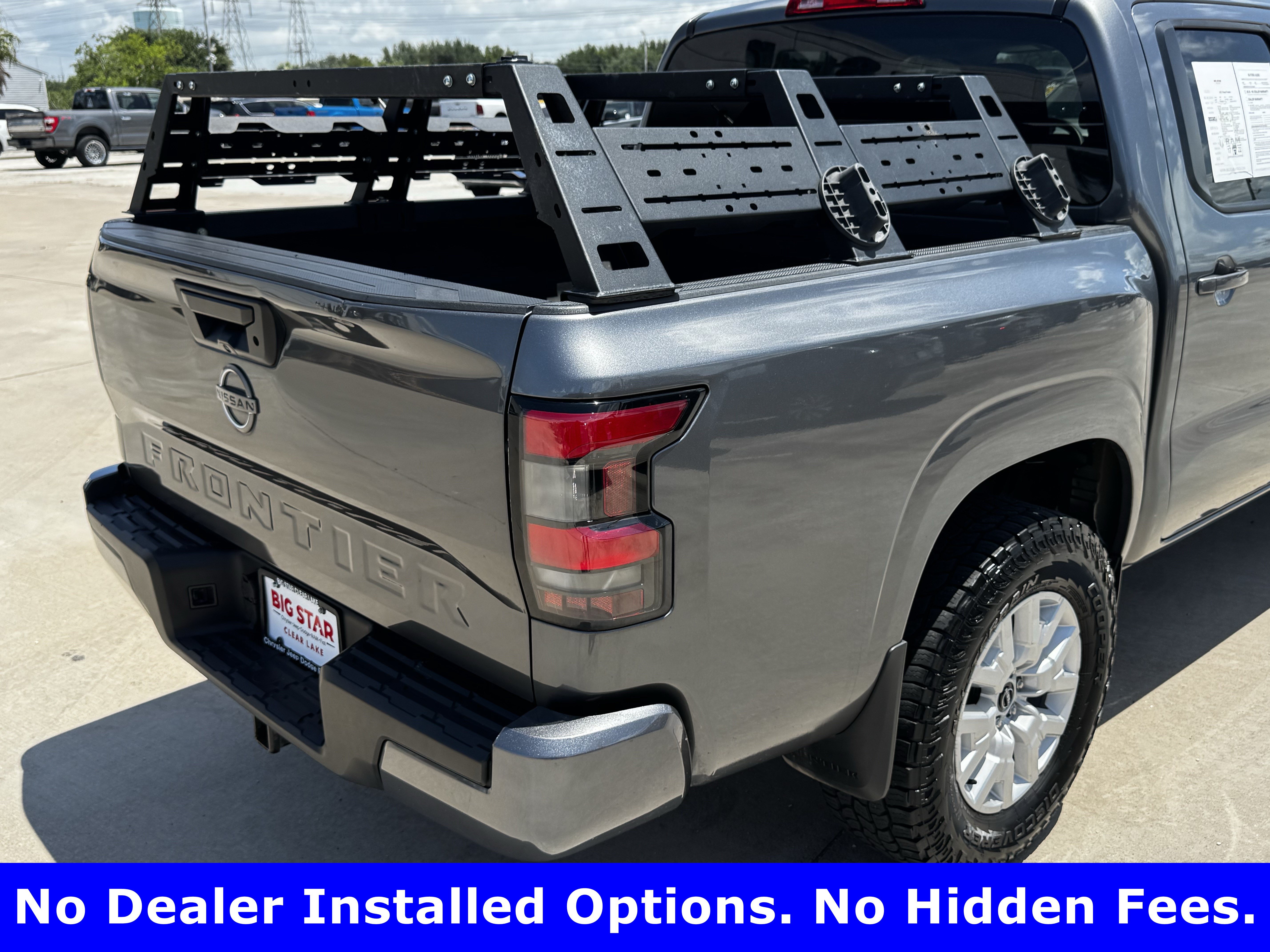 Used 2022 Nissan Frontier SV AWD/4WD image 8