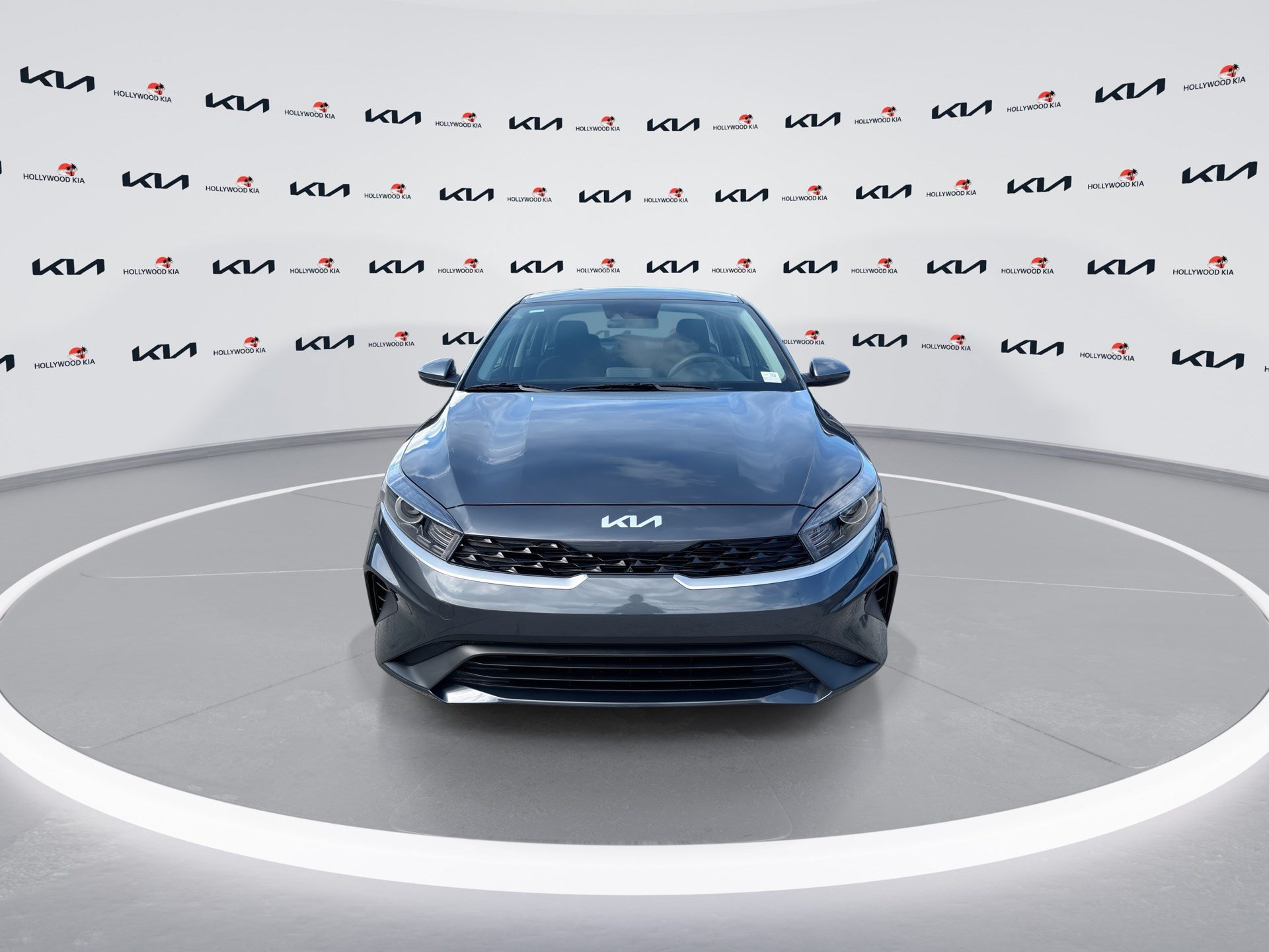 Used 2023 Kia Forte LX FWD image 3