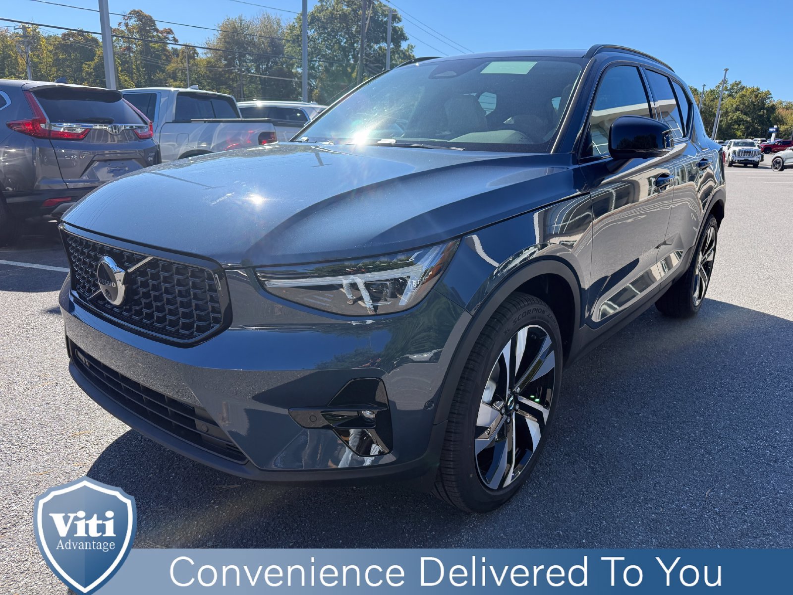 New 2026 Volvo XC40 B5 Ultra w/ Protection Package Premier AWD/4WD image 4