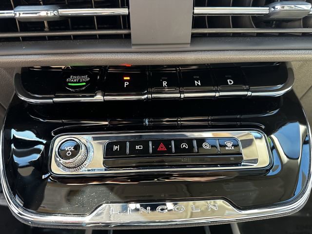 Certified 2023 Lincoln Corsair AWD w/ Equipment Group 101A image 24