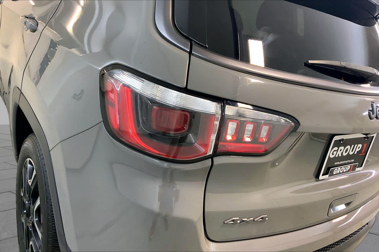 Used 2019 Jeep Compass Trailhawk AWD/4WD image 27