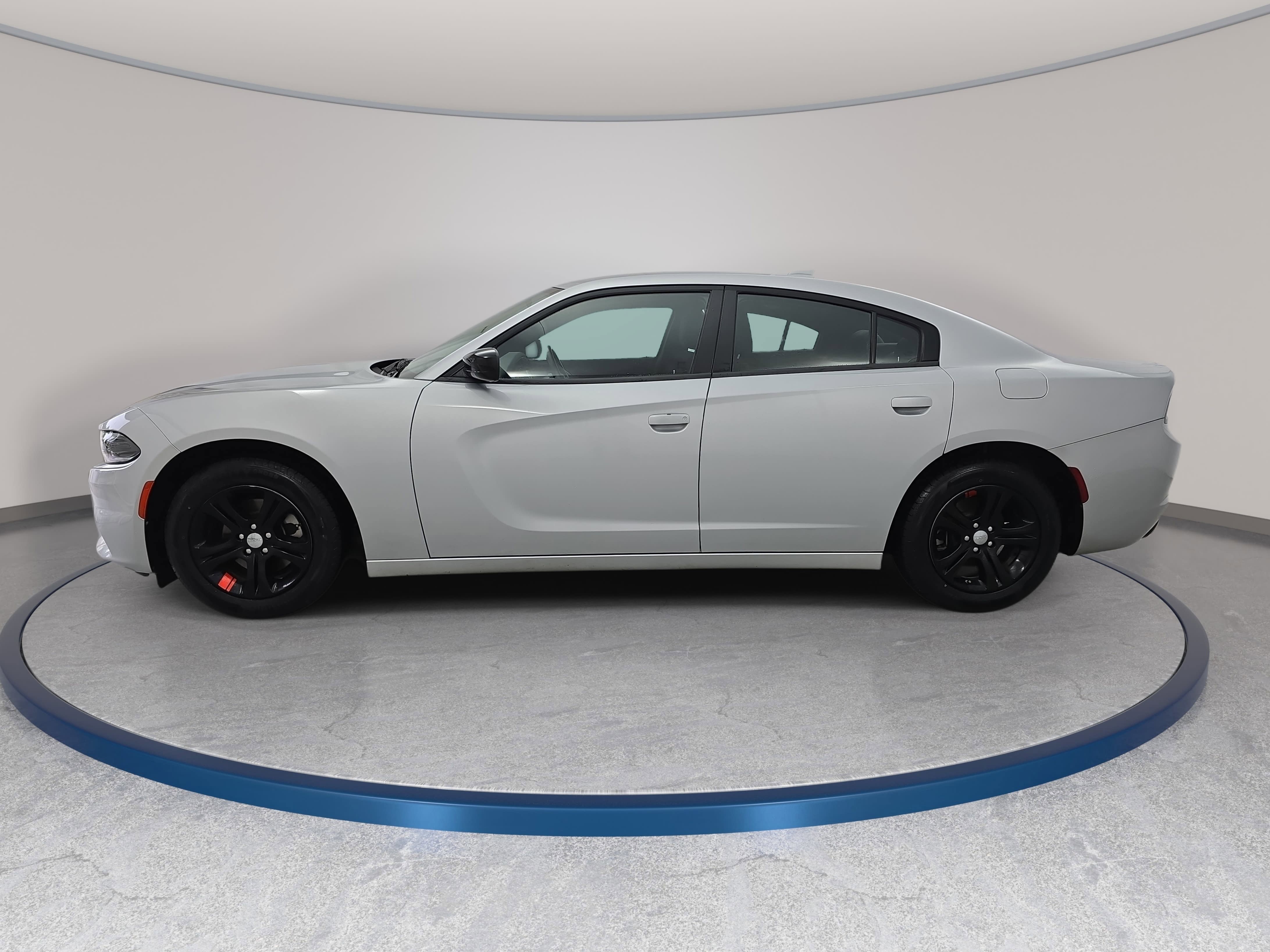 Used 2023 Dodge Charger SXT RWD image 8