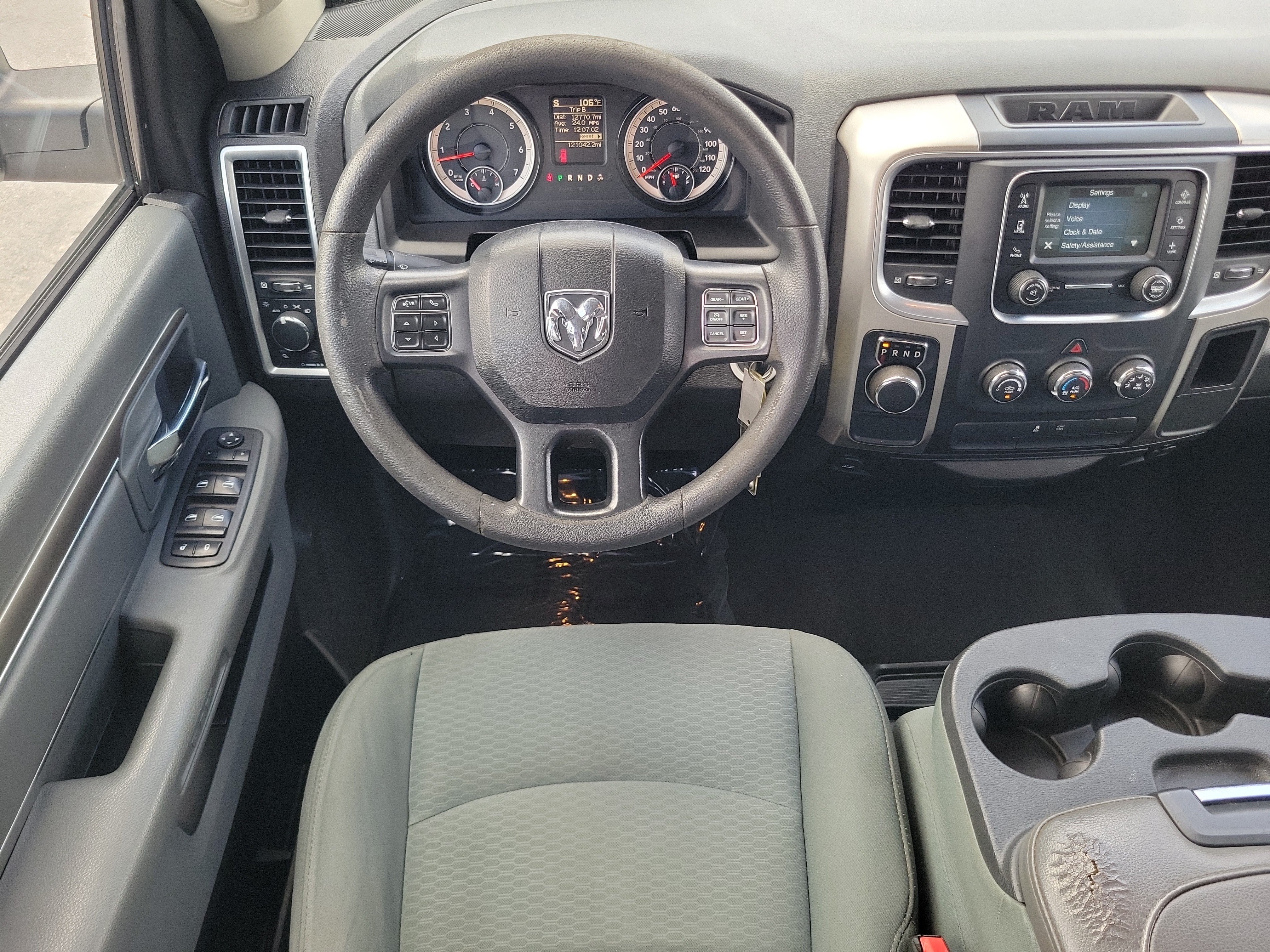 Used 2019 RAM 1500 Classic SLT RWD image 17