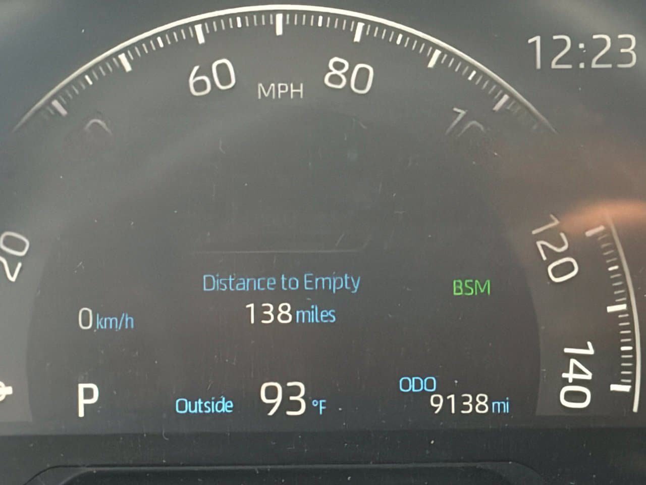 Used 2025 Toyota RAV4 XLE Premium FWD image 10