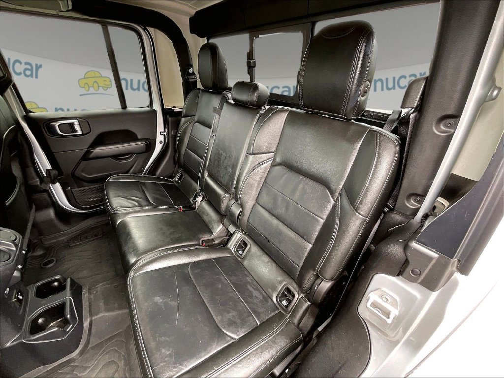 Used 2022 Jeep Gladiator Overland w/ Popular Equipment Package AWD/4WD image 14