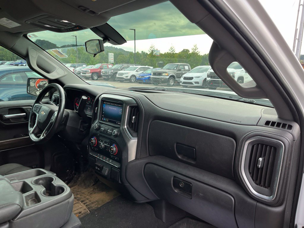 Used 2019 Chevrolet Silverado 1500 LT w/ All-Star Edition AWD/4WD image 9